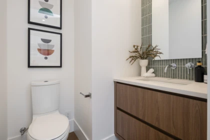 Breakfast Nook Photo of 3 950 W 57th Avenue, Vancouver, BC