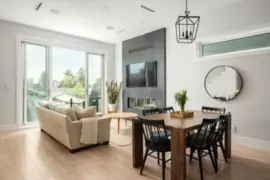 3 215 E 21st Street, North Vancouver, BC
