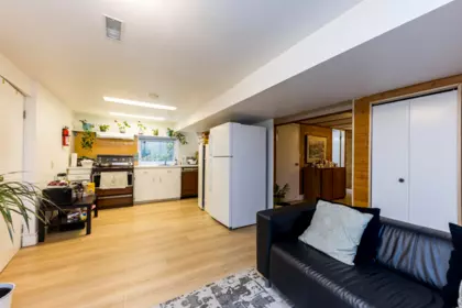 Basement Recreation Room Photo of 1848 Duchess Avenue, West Vancouver, BC