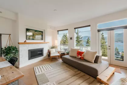 302 5780 Marine Way, Sechelt, BC, Sechelt — Apartment/Condo for sale
