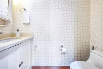Laundry Room Photo of 306 2020 Fullerton Avenue, North Vancouver, BC
