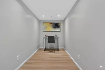Office / Den Photo of 1806 6658 Dow Avenue, Burnaby, BC