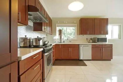 Kitchen Photo of 850 Esquimalt Avenue, West Vancouver, BC