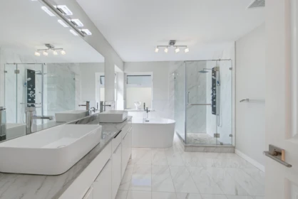 Hot Tub / Spa Photo of 20662 90 Avenue, Langley, BC