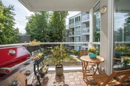 Entry Foyer Photo of 211 8460 Jellicoe Street, Vancouver, BC