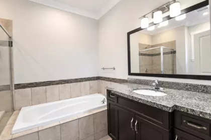 Powder Room Photo of 32614 Tunbridge Avenue, Mission, BC