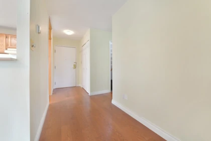407 1442 Foster Street, White Rock, BC, White Rock — Apartment/Condo for sale