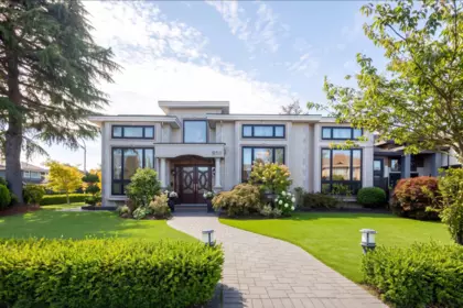 8511 Sunnywood Drive, Richmond, BC, Richmond — Single Family Residence for sale