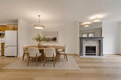 Dining Area Photo of 105 25 Richmond Street, New Westminster, BC