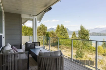 Powder Room Photo of 1208 St Andrews Road, Gibsons, BC