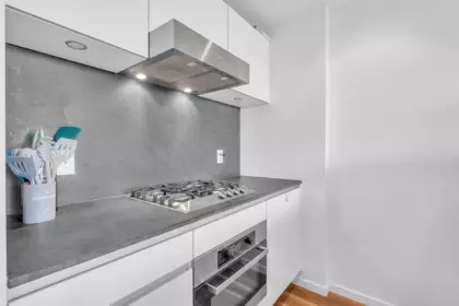 908 8488 Cornish Street, Vancouver, BC, Vancouver — Apartment/Condo for sale