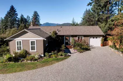 4517 Pollock Road, Pender Harbour, BC, Pender Harbour — Single Family Residence for sale