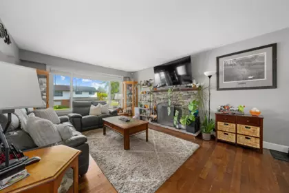 12347 Greenwell Street, Maple Ridge, BC, Maple ridge — Single Family Residence for sale