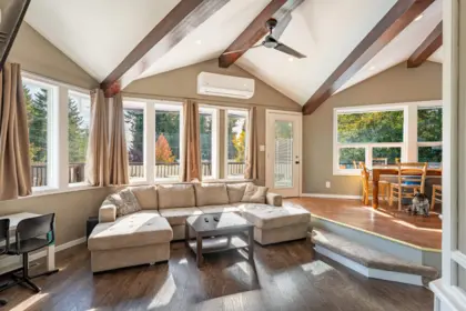 8042 Dogwood Drive, Halfmoon Bay, BC, Halfmoon Bay — Single Family Residence for sale