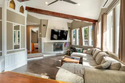 8042 Dogwood Drive, Halfmoon Bay, BC, Halfmoon Bay — Single Family Residence for sale