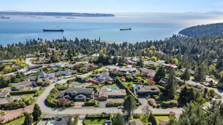 4211 Rockridge Crescent, West Vancouver, BC, West vancouver — Single Family Residence for sale