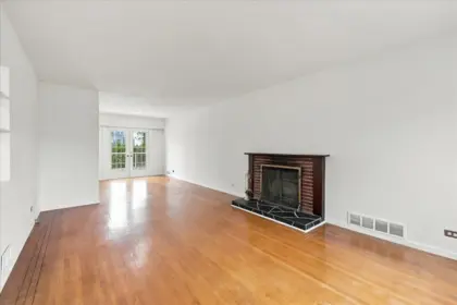 4656 Brentlawn Drive, Burnaby, BC, Burnaby — Single Family Residence for sale