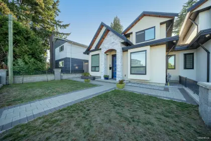 4857 Smith Avenue, Burnaby, BC, Burnaby — Half Duplex for sale