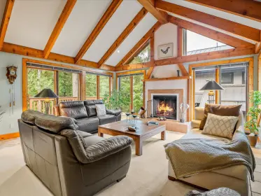 2733 Millars Pond Crescent, Whistler, BC, Whistler — Single Family Residence for sale
