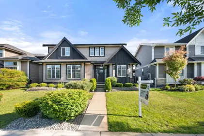 27054 35a Avenue, Langley, BC, Langley — Single Family Residence for sale