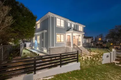 3465 Seaforth Drive, Vancouver, BC, Vancouver — Half Duplex for sale