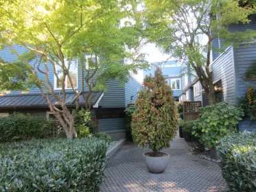 1690 Arbutus Street, Vancouver, BC, Vancouver — Townhouse for sale