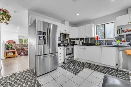12204 80b Avenue, Surrey, BC, Surrey — Single Family Residence for sale