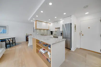 405 1445 Marpole Avenue, Vancouver, BC, Vancouver — Apartment/Condo for sale