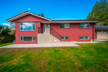 18019 61a Avenue, Surrey, BC, Surrey — Single Family Residence for sale