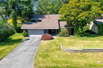 14637 16a Avenue, Surrey, BC, Surrey — Single Family Residence for sale