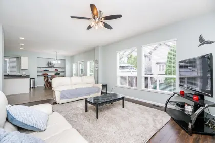 11244 Blaney Crescent, Pitt Meadows, BC, Pitt meadows — Single Family Residence for sale