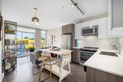 205 6555 Victoria Drive, Vancouver, BC, Vancouver — Apartment/Condo for sale