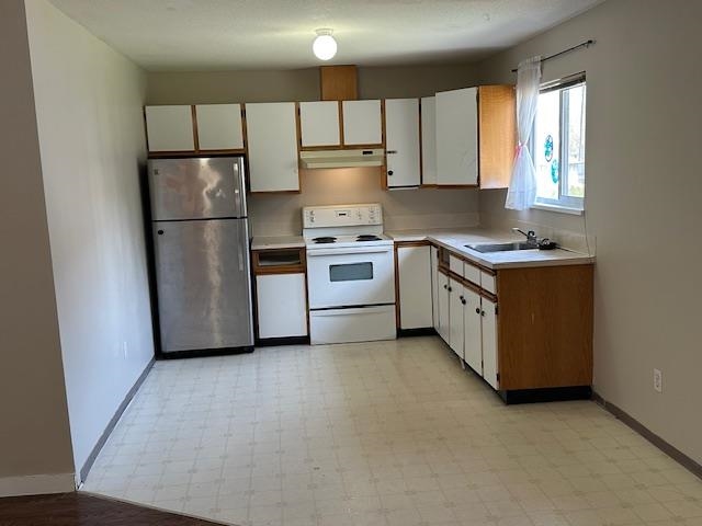 Backyard Photo of 14446 Bedford Drive, Surrey, BC