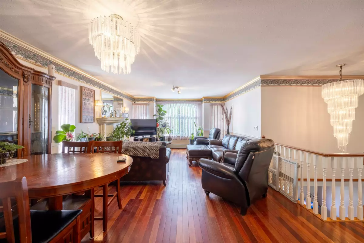 Kitchen Island Photo of 14446 Bedford Drive, Surrey, BC