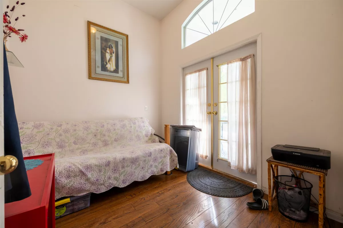 Office / Den Photo of 14446 Bedford Drive, Surrey, BC