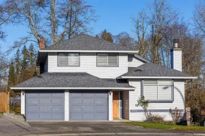 21555 93b Avenue, Langley, BC, Langley — Single Family Residence for sale