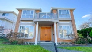 2056 Scarboro Avenue, Vancouver, BC