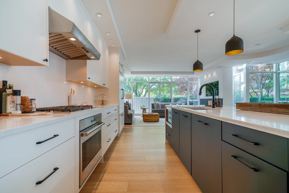 Breakfast Nook Photo of 403 Beach Crescent, Vancouver, BC