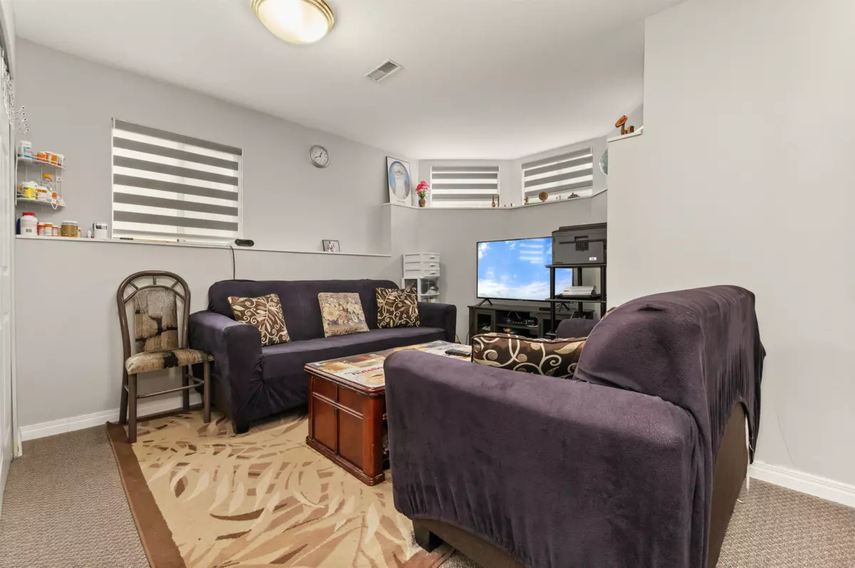 Aerial View of 32110 Rogers Avenue, Abbotsford, BC