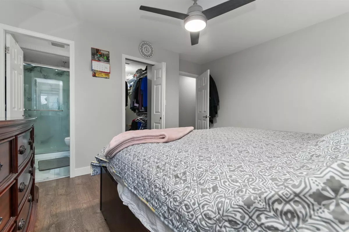 Garden / Landscaping Photo of 32110 Rogers Avenue, Abbotsford, BC