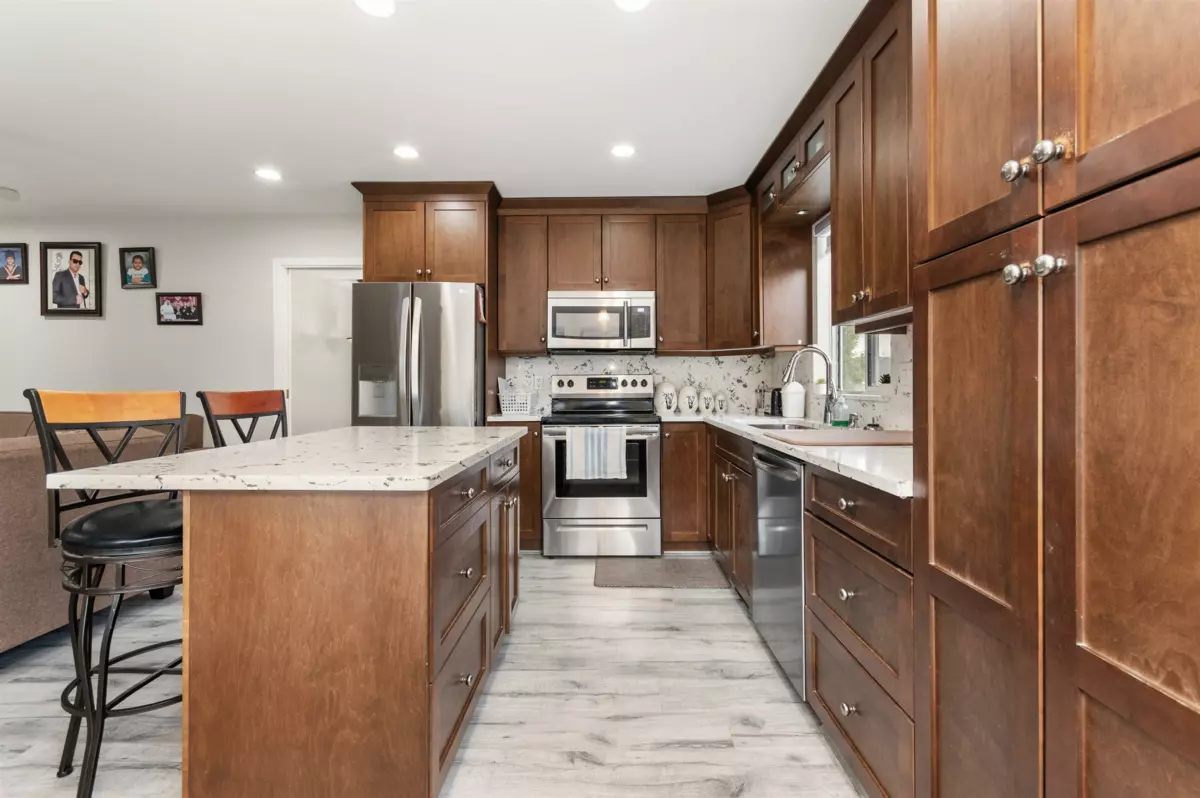 Laundry Room Photo of 32110 Rogers Avenue, Abbotsford, BC