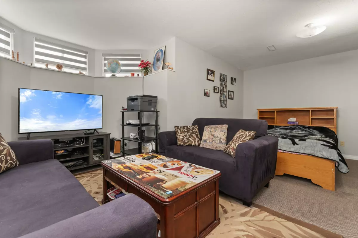 Street View Photo of 32110 Rogers Avenue, Abbotsford, BC