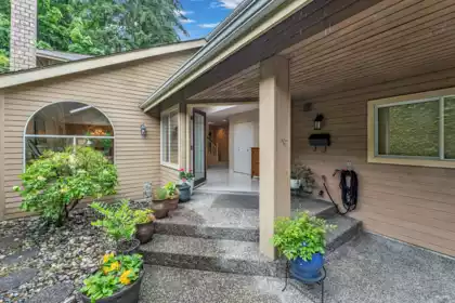 1675 Lawson Avenue, West Vancouver, BC, West Vancouver — Single Family Residence for sale