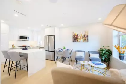 812 E 51st Avenue, Vancouver, BC, Vancouver — Half Duplex for sale