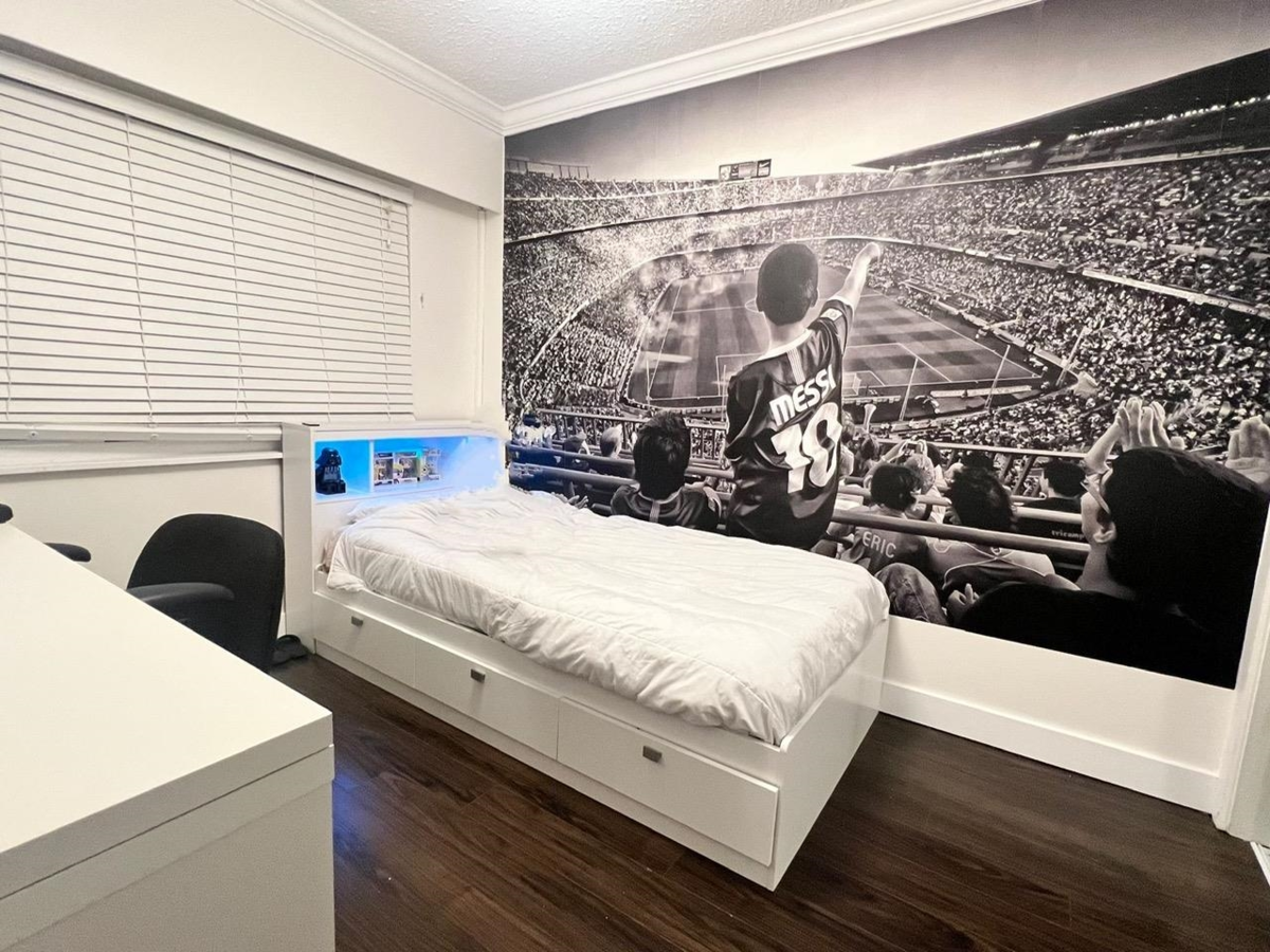 Breakfast Nook Photo of 695 Burley Drive, West Vancouver, BC