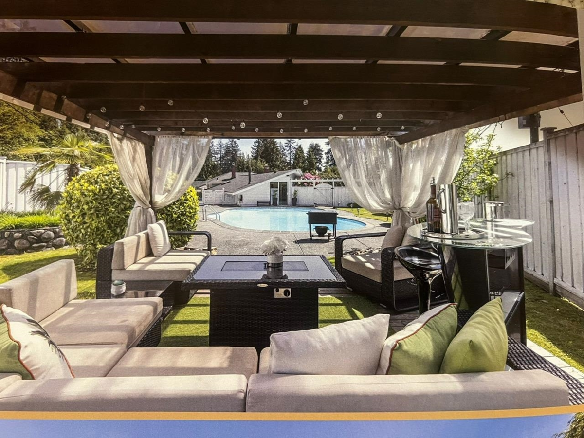 Primary Bathroom Photo of 695 Burley Drive, West Vancouver, BC