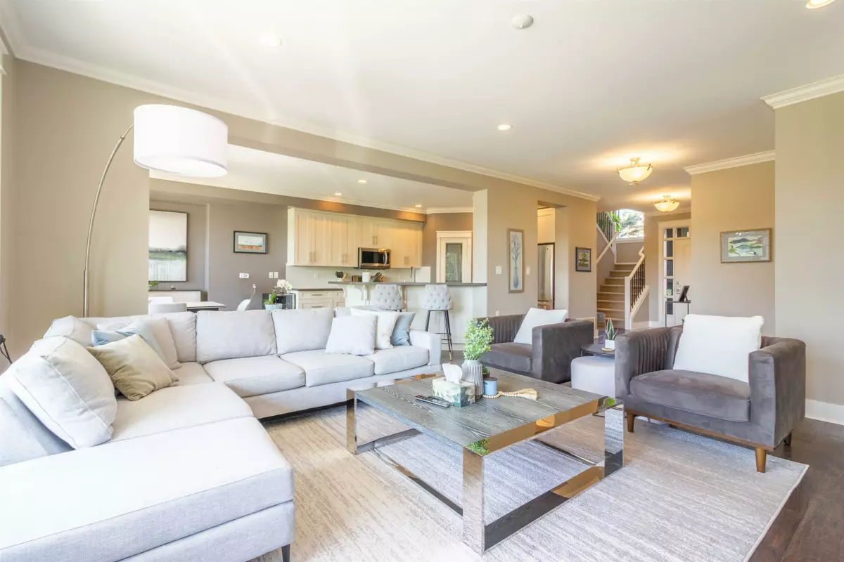 Family Room Photo of 1988 Merlot Boulevard, Abbotsford, BC