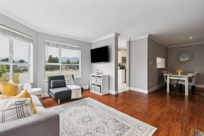 203 2285 Pitt River Road, Port Coquitlam, BC, Port Coquitlam — Apartment/Condo for sale
