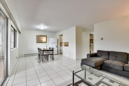 5642 Broadway, Burnaby, BC, Burnaby — Townhouse for sale