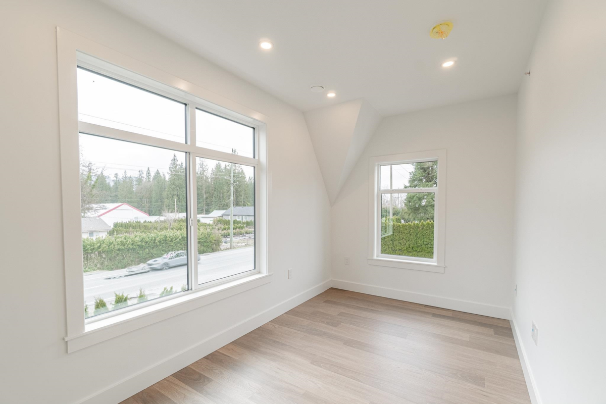 Backyard Photo of 12018 261 Street, Maple Ridge, BC